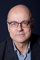 Headshot of Prof.dr. Joost Raessens