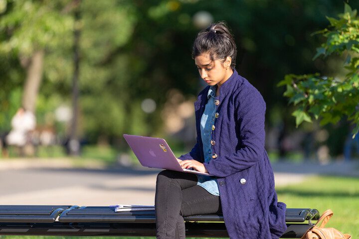 2018-10-17_Student_on_Grass_09-720x481-a6ed314d-42fa-4611-8d35-fa2122127e8d (002)