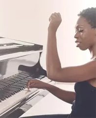 Samantha Ege playing piano