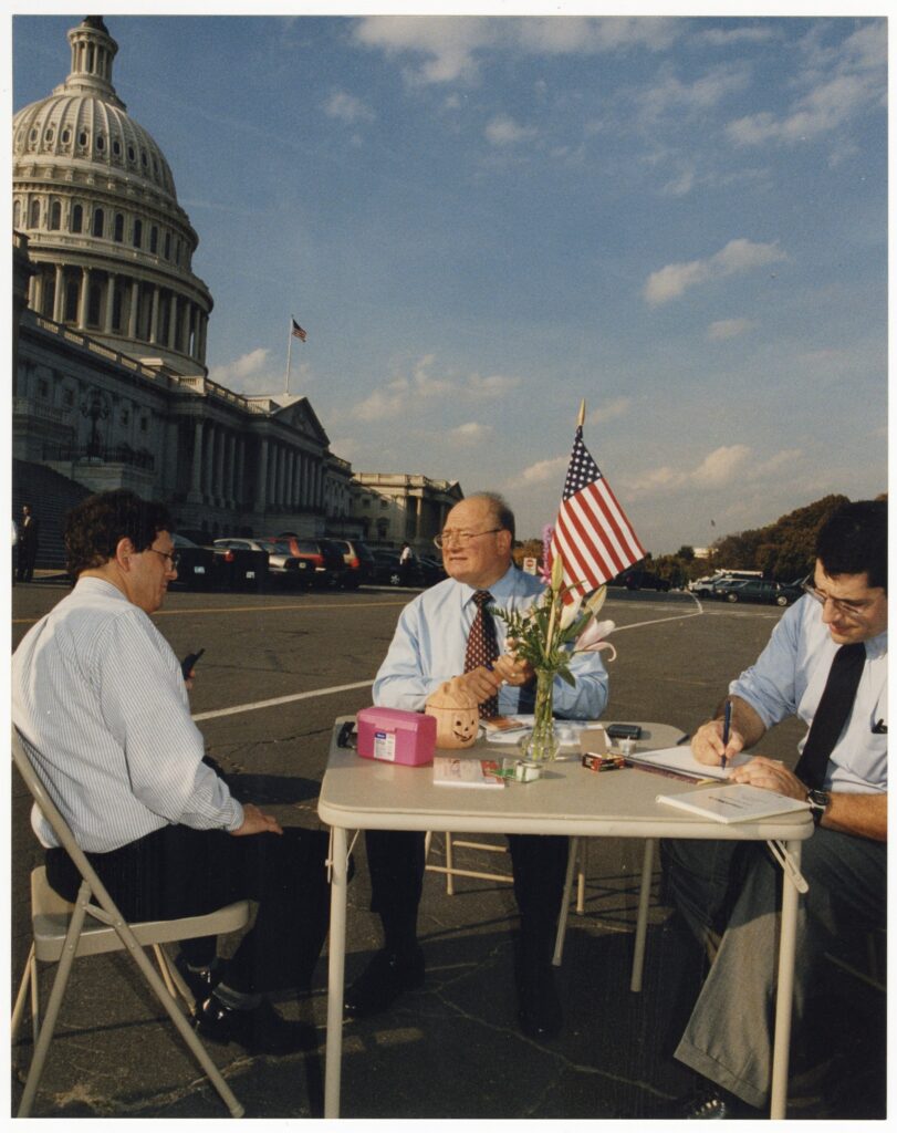 Ackerman Mobile Office 2001